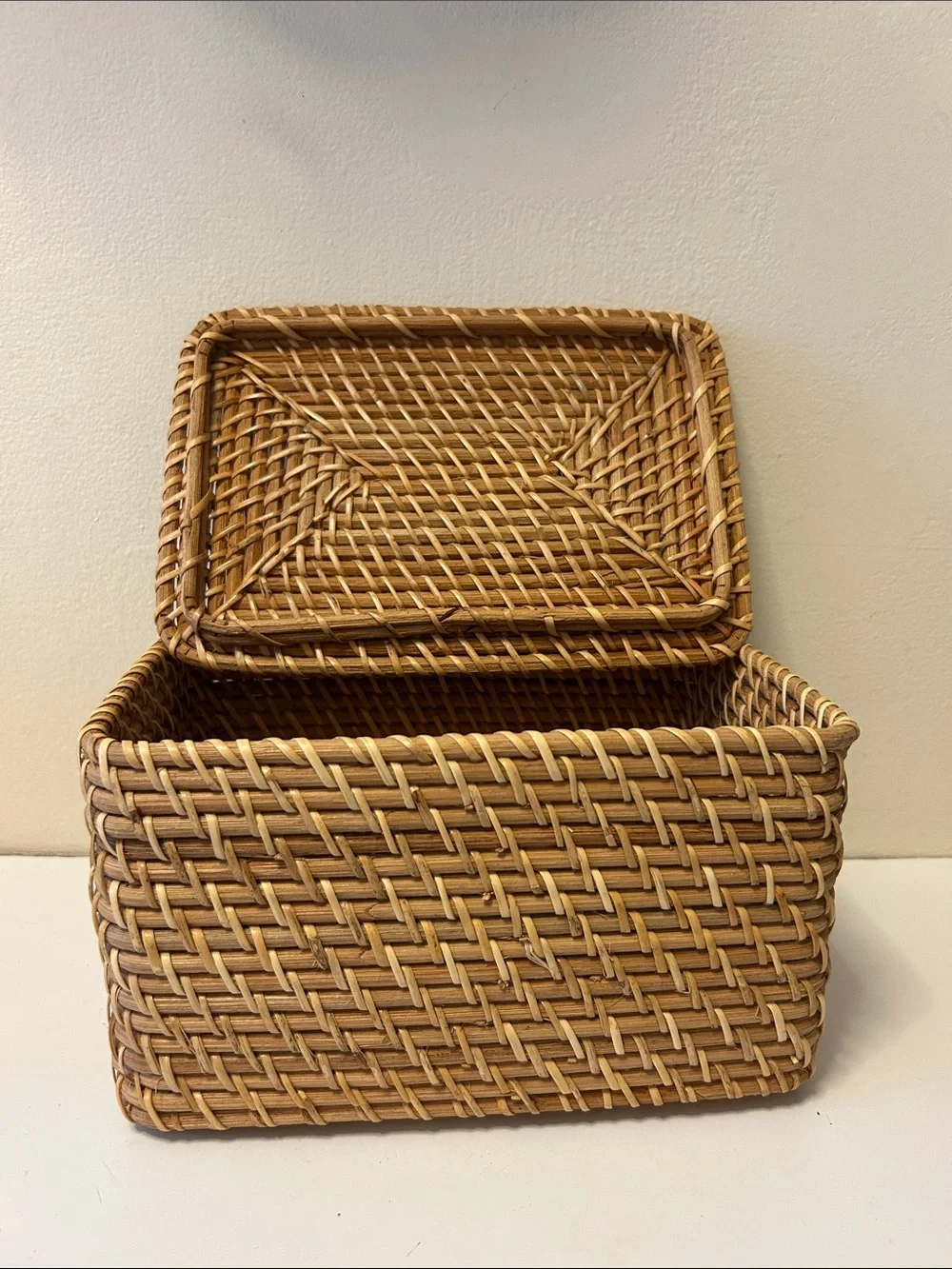 Natural Woven Sturdy Storage Basket with Lid - New
